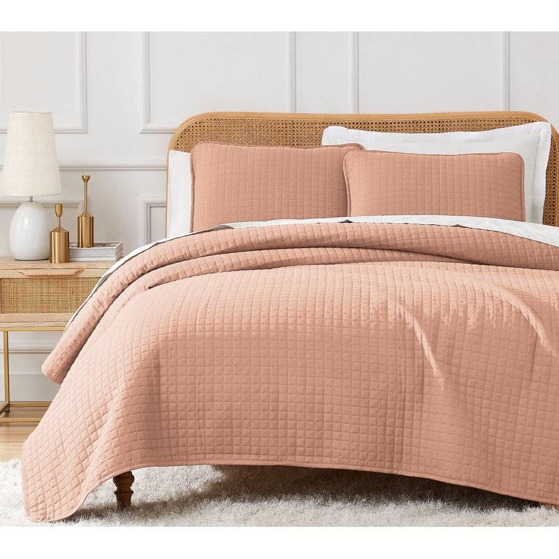 King Cal King Lightweight Blush 3-Piece Ultra Soft Microfiber Quilt Set-1