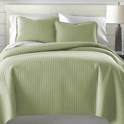 Full Queen Lightweight Sage Microfiber Quilt Set Ultra Soft 3-Piece-1